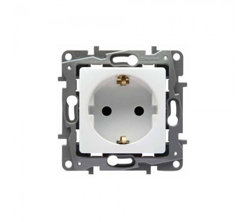 Legrand ETIKA Розетка 2К+З зі шторками Білий 672222