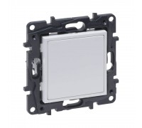 Заглушка Legrand Niloe Step біла 863100