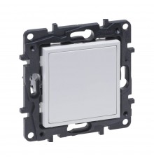 Заглушка Legrand Niloe Step біла 863100