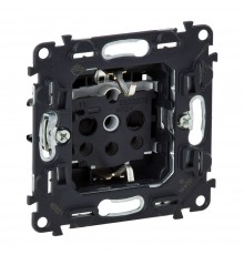 Legrand Valena INMATIC Розетка 2К+З 16А 250В зі шторками гвинтові клеми 753029