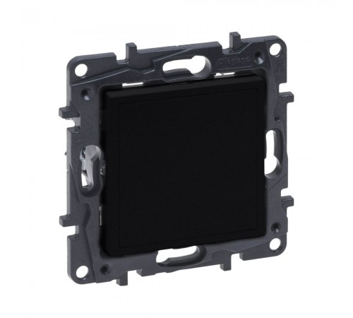 Заглушка Legrand Niloe Step чорний 863500 Заглушка Legrand Niloe Step чорний 863500