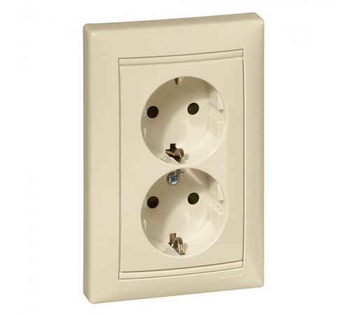 Legrand Valena Classic 2 пости розетка з заземленням з засл. Алюміній 774371