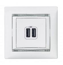 Legrand Valena Classic Розетка 2хUSB Білий 770470