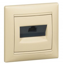 Legrand Valena Classic Розетка компютерна 6 категорія Слонова кістка 774146