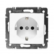 Розетка Legrand Valena Classic біла 2К+З зі шторками 774421