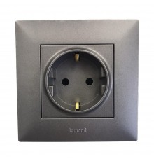 Розетка в зборі Legrand NILOE STEP сталь NS863421S