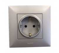 Розетка в зборі Legrand NILOE STEP алюміній NS863321S