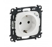 Legrand Valena ALLURE Розетка комбінована 2К+З 16А ~250В з вбудованим зарядним пристроєм USB C 1.5А 5В.З лицьовою панеллю.Колір Білий 753005